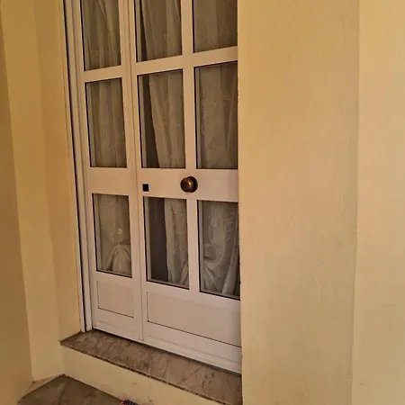 Monolocale Zona Piazza Bovani Via I Maggio شقة فاراتسي